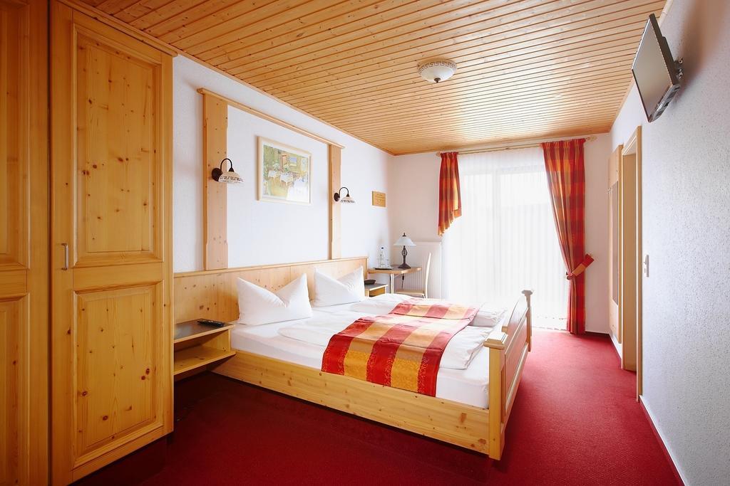 Landhotel Lembergblick Feilbingert Екстериор снимка