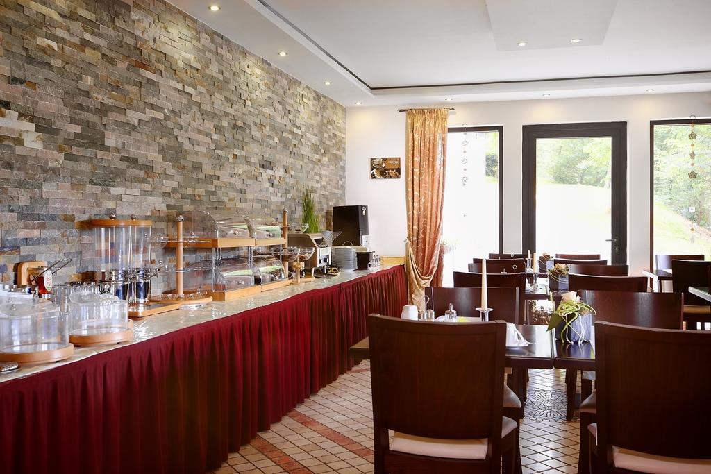 Landhotel Lembergblick Feilbingert Екстериор снимка